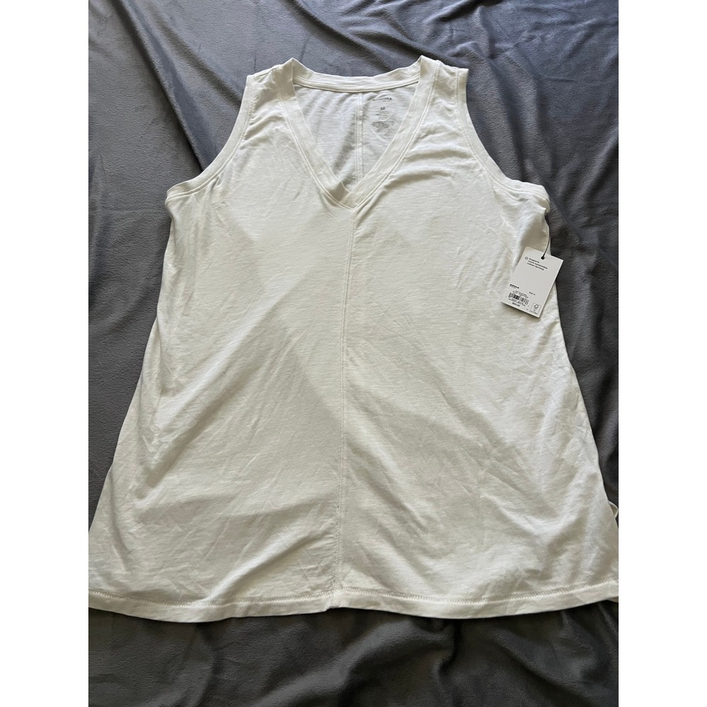 Sonoma Womens Relaxed V-Neck Tank Top Polar Beige White Medium NWT - Picture 2 of 7